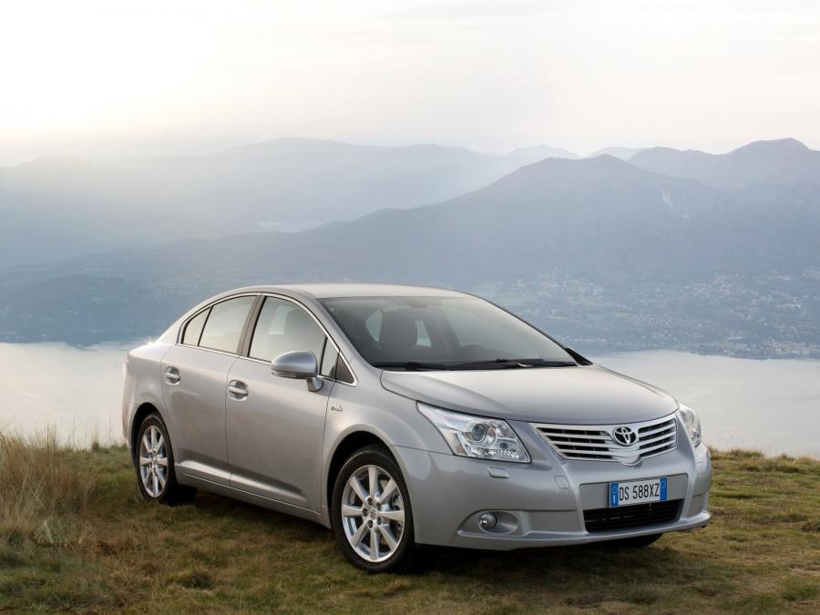  Toyota Avensis Sedan 2008 года  (фото 30 из 57)